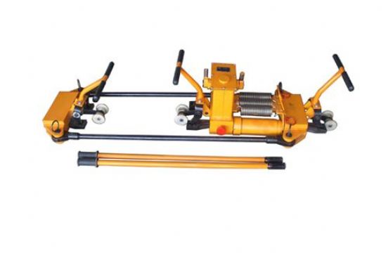 點(diǎn)擊查看詳細(xì)信息<br>標(biāo)題：YTF-400Ⅱ型液壓軌縫調(diào)整器 閱讀次數(shù)：2174