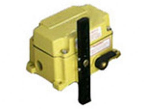 點擊查看詳細信息<br>標題：HFKLT2-N拉繩開關(guān) 閱讀次數(shù)：2225