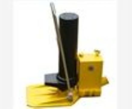 點(diǎn)擊查看詳細(xì)信息<br>標(biāo)題：GYQD-196型寬枕板起道器 閱讀次數(shù)：2632