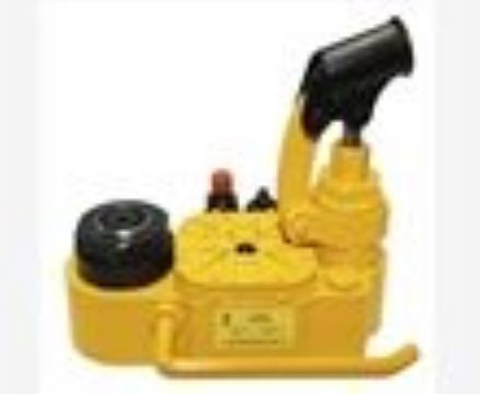 點(diǎn)擊查看詳細(xì)信息<br>標(biāo)題：YQ-88B型高鐵液壓起道器 閱讀次數(shù)：2189