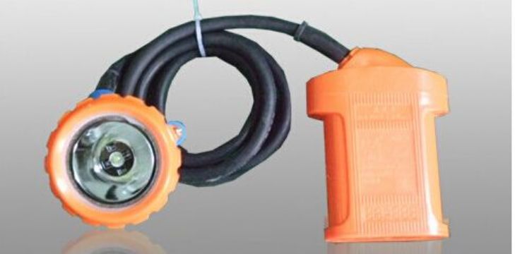 點擊查看詳細信息<br>標題：KL3LM(B)型鋰電礦燈 閱讀次數(shù)：2272