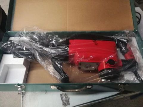 點擊查看詳細信息<br>標題：電鎬 閱讀次數(shù)：2230