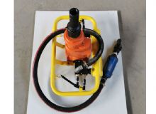 點(diǎn)擊查看詳細(xì)信息<br>標(biāo)題：架座支撐氣動(dòng)手持式鉆機(jī) 閱讀次數(shù)：1593